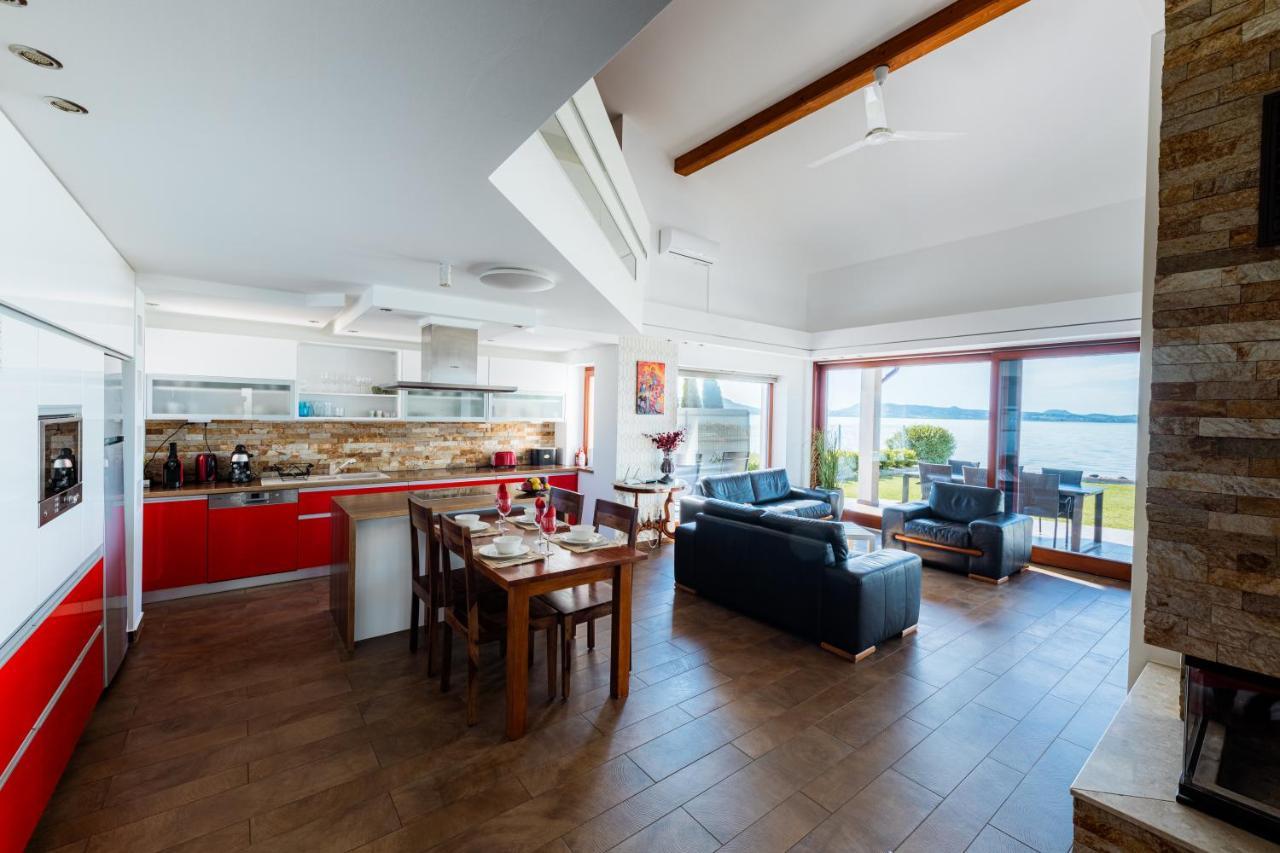 Balaton View Apartment Balatonboglar Bagian luar foto