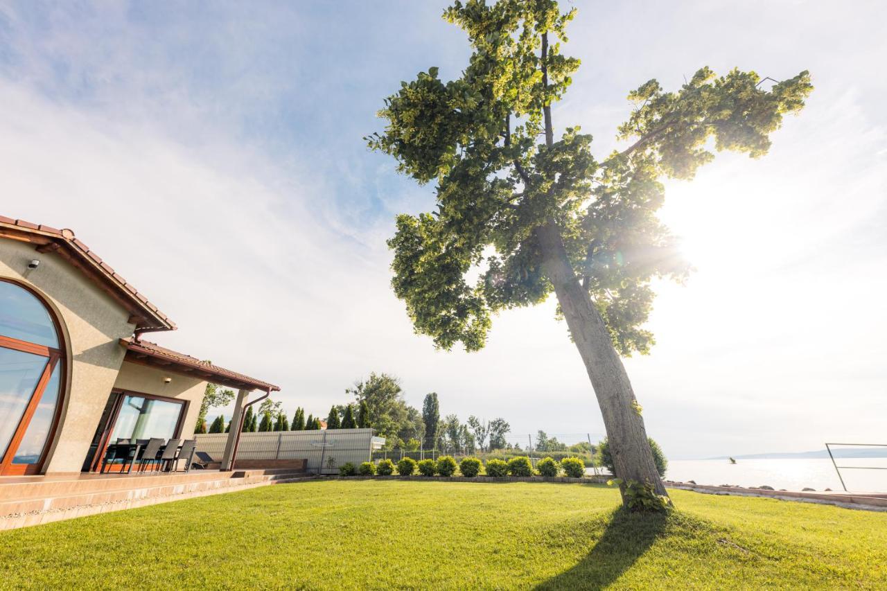 Balaton View Apartment Balatonboglar Bagian luar foto