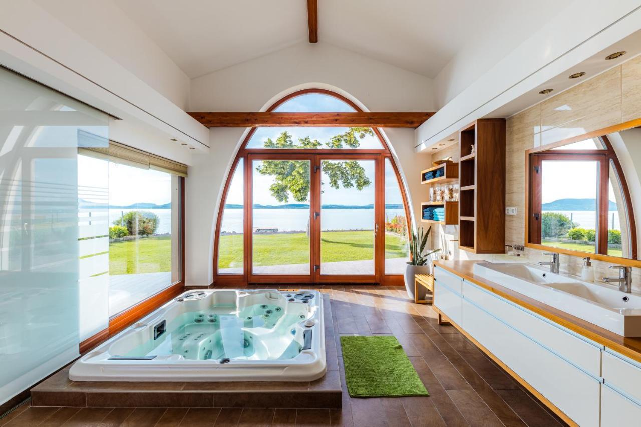 Balaton View Apartment Balatonboglar Bagian luar foto