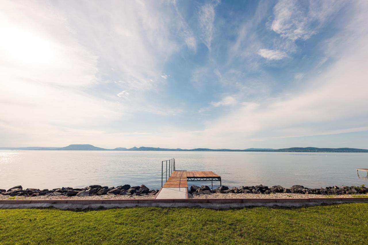 Balaton View Apartment Balatonboglar Bagian luar foto
